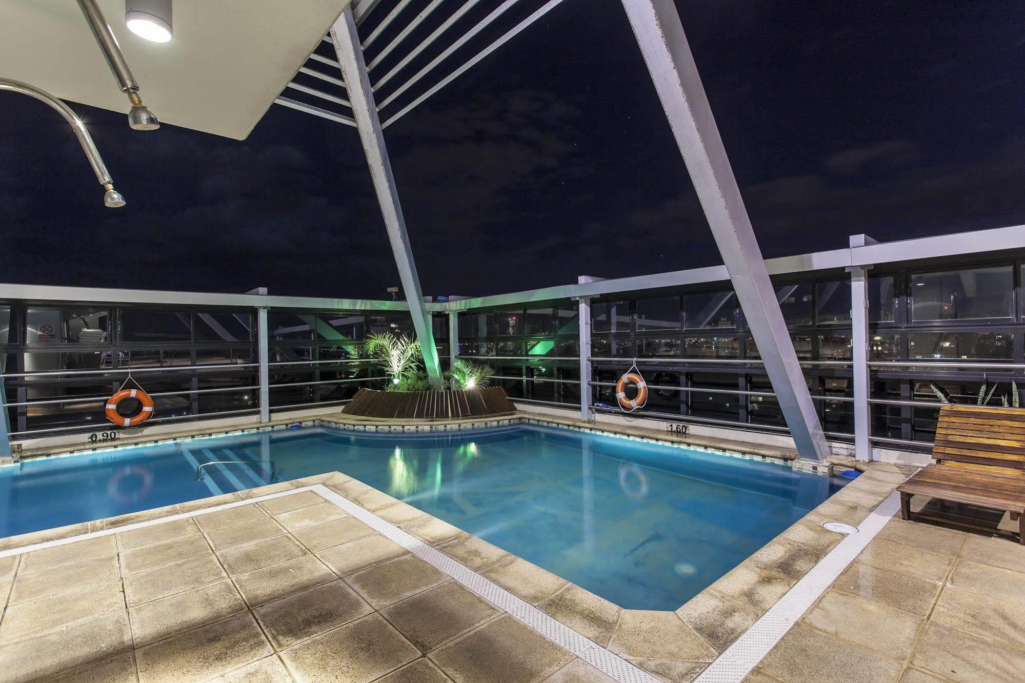 Ros Tower Hotel โรซาริโอ ภายนอก รูปภาพ